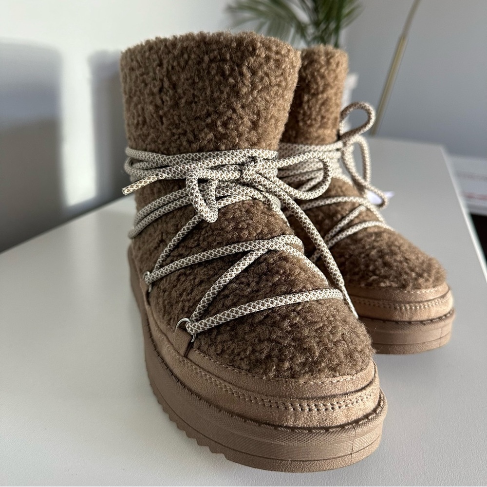 Fall winter snow boots Size 8 - Picture 8 of 9